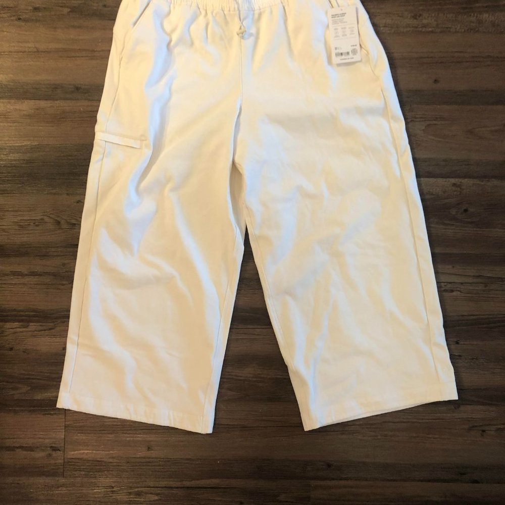 [NWT] Athleta Triumph Hybrid Wide Crop Pants XL Tall